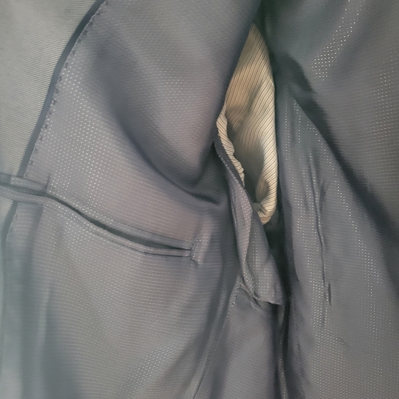 Perry Ellis 42R men's M gray suit  (jacket and trousers) - Picture 7 of 7